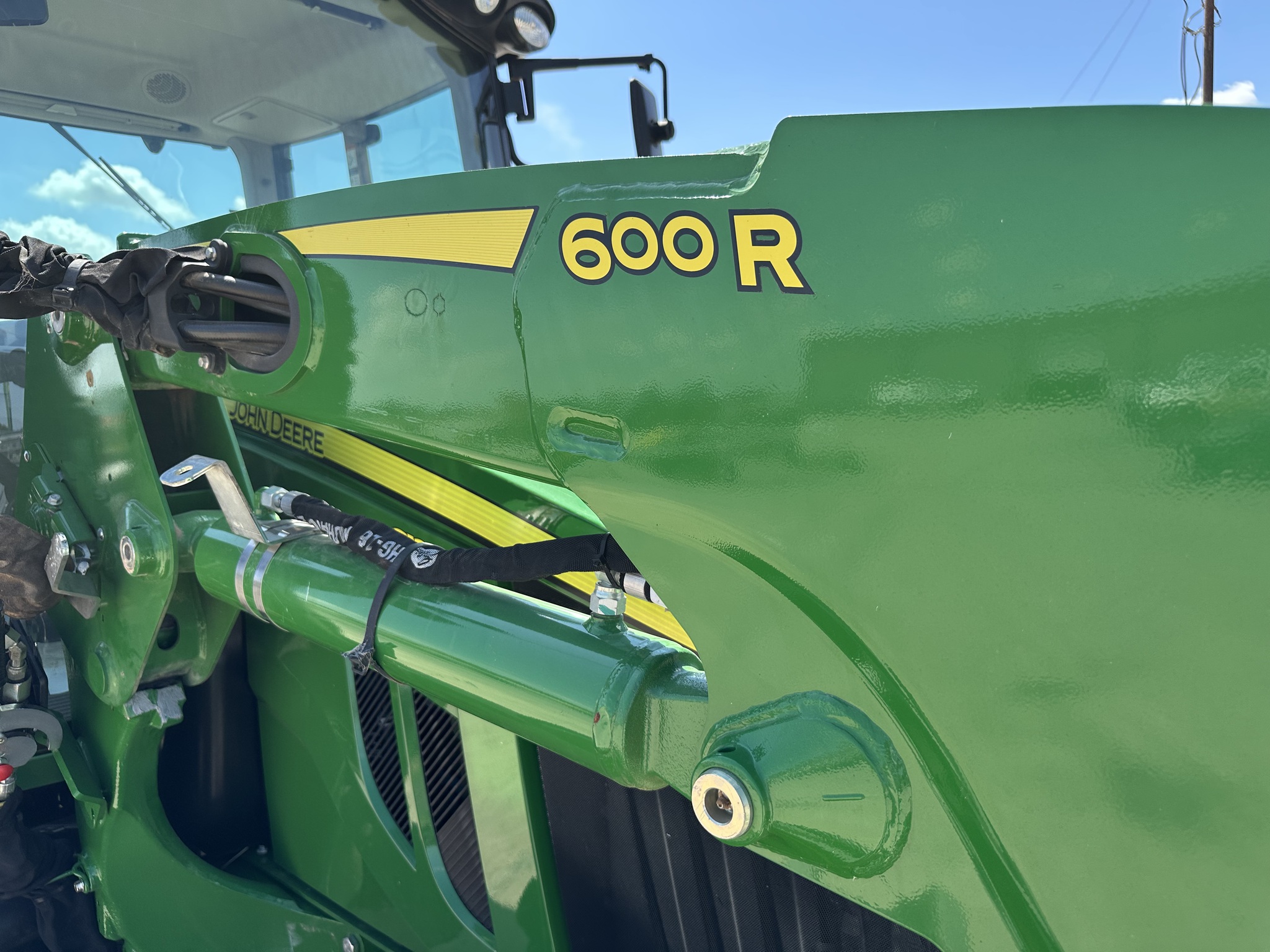 2023 John Deere 6120M Image 21