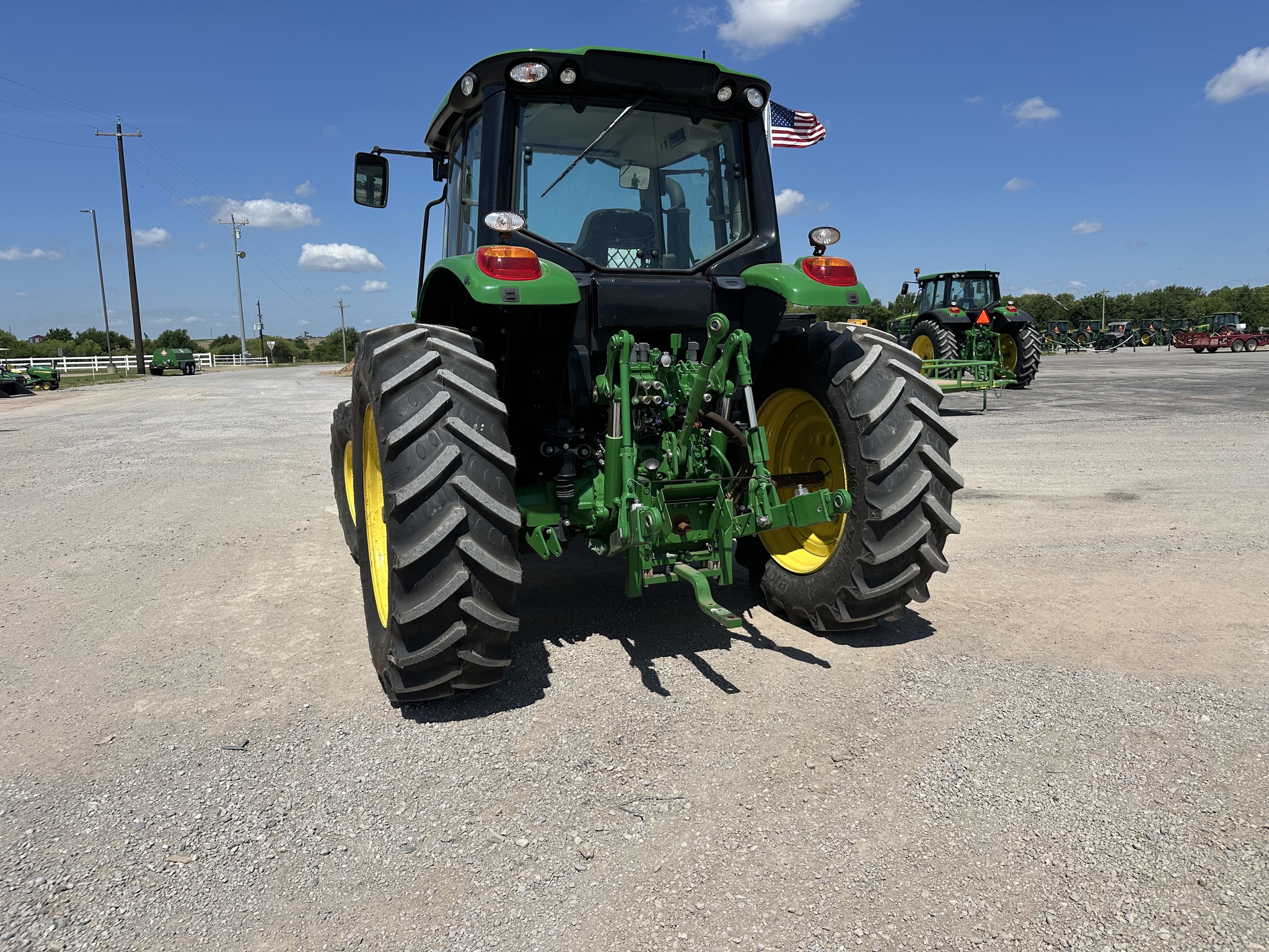 2023 John Deere 6120M Image 4