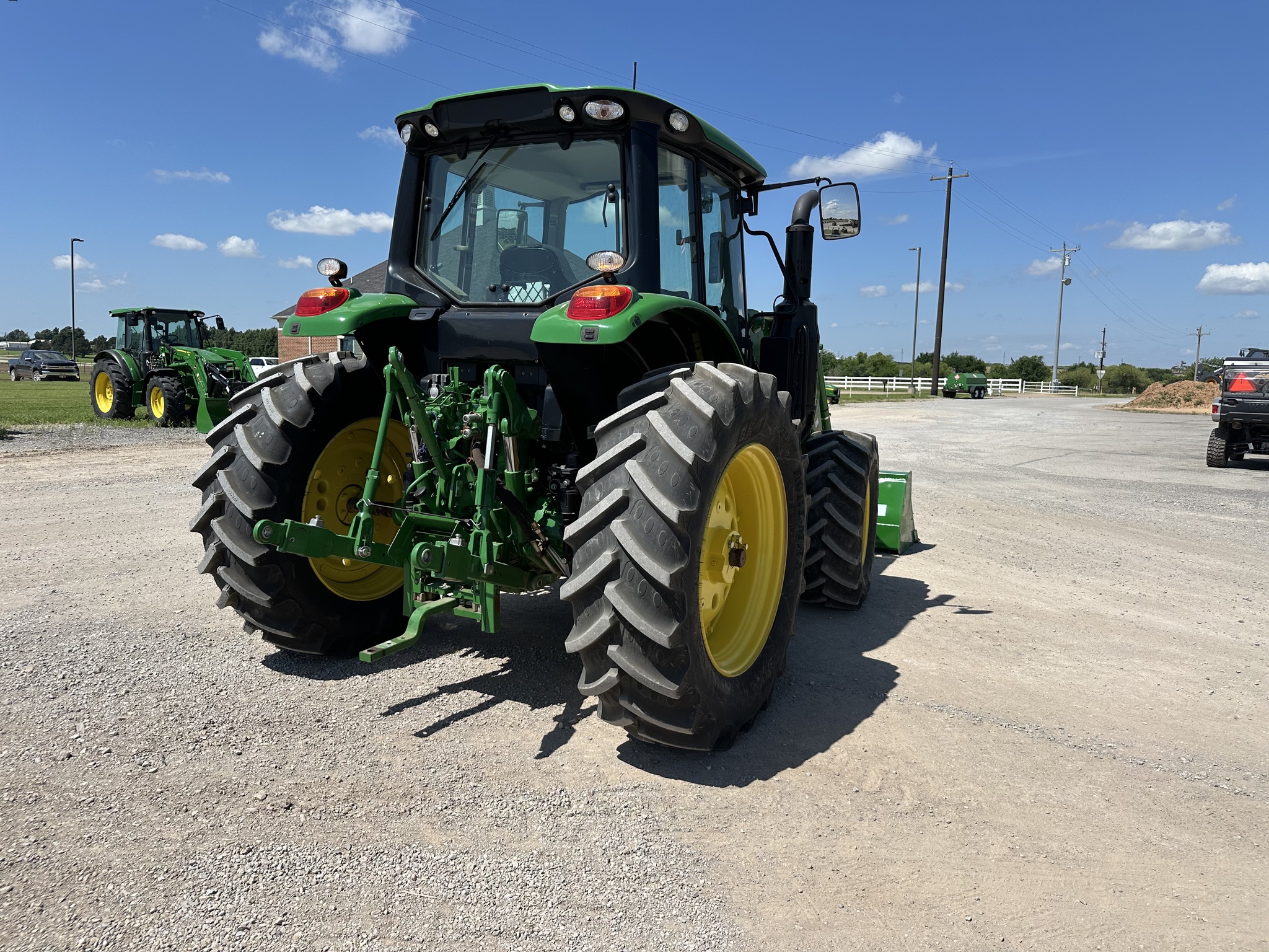 2023 John Deere 6120M Image 6