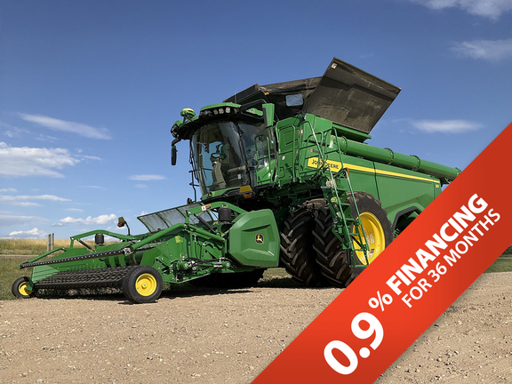 Photo of a 2022 John Deere X9 1100