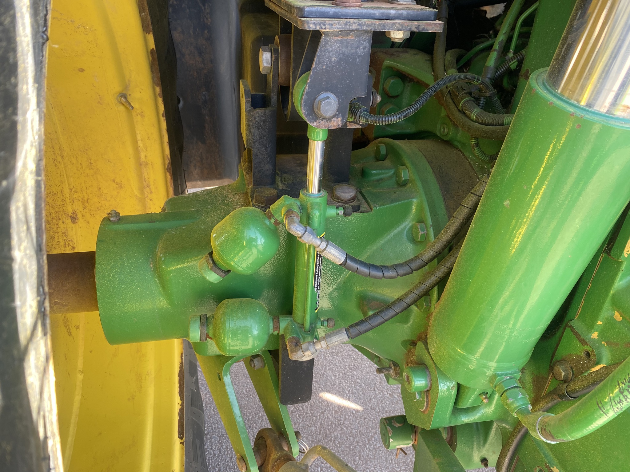 2019 John Deere 6145R Image 18