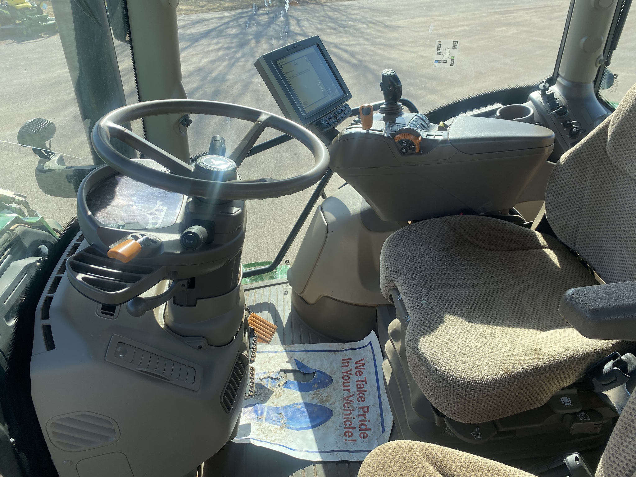 2019 John Deere 6145R Image 16