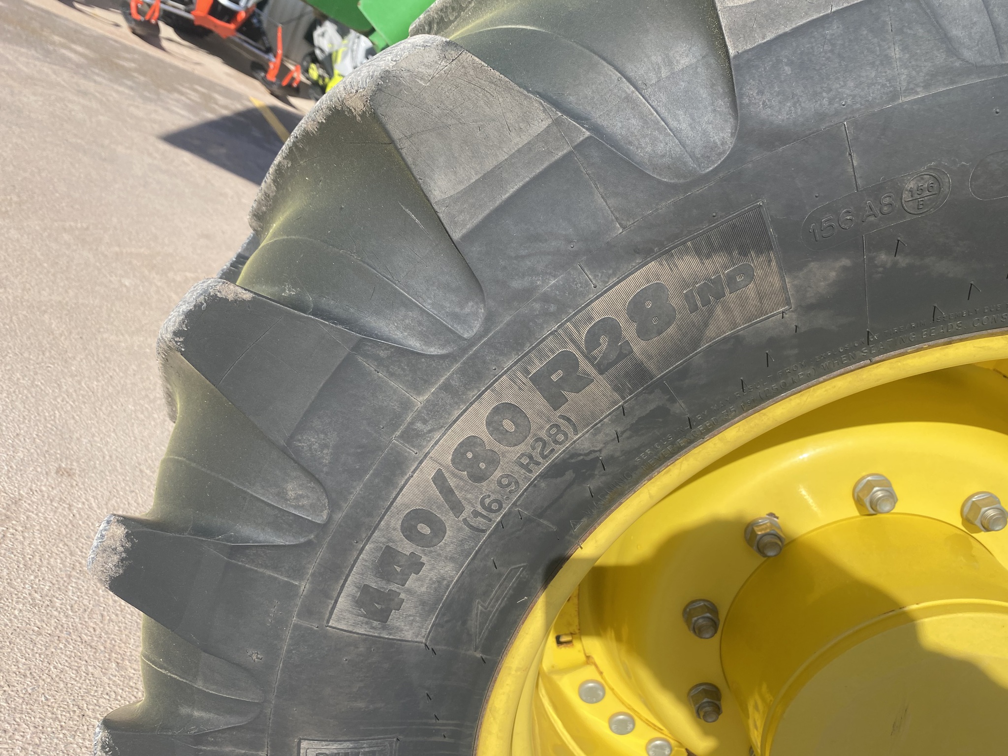 2019 John Deere 6145R Image 11