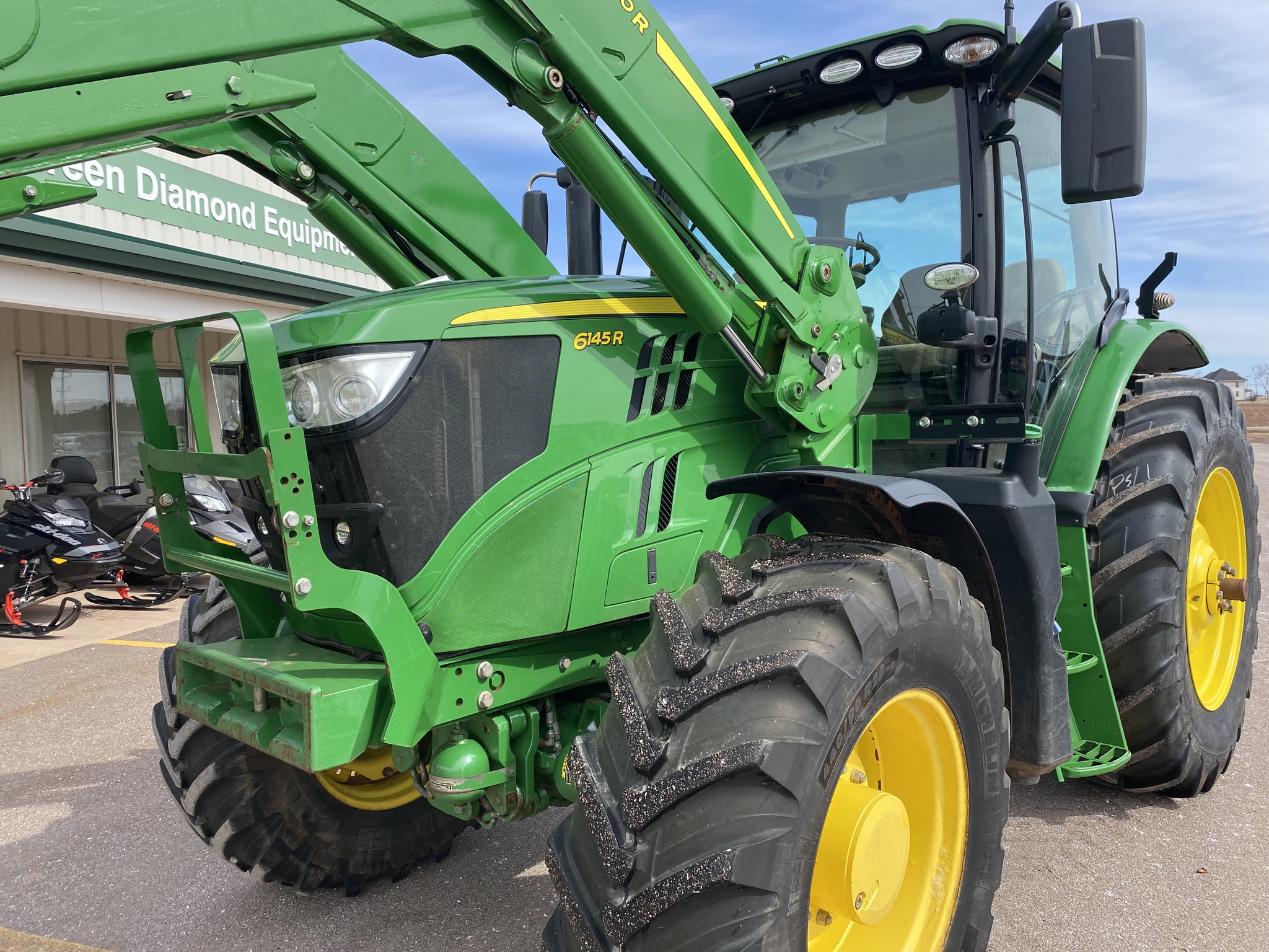 2019 John Deere 6145R Image 8