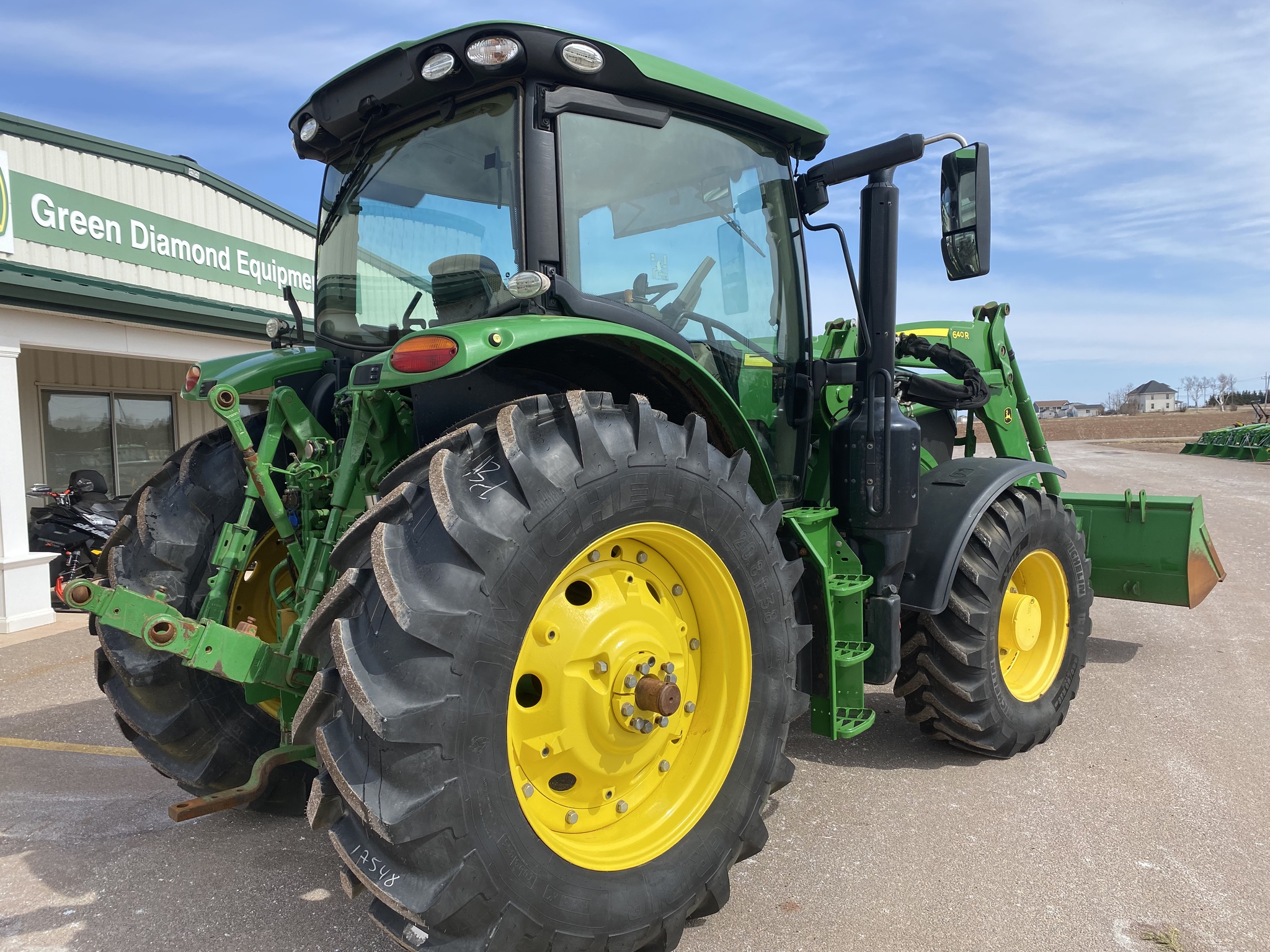 2019 John Deere 6145R Image 4