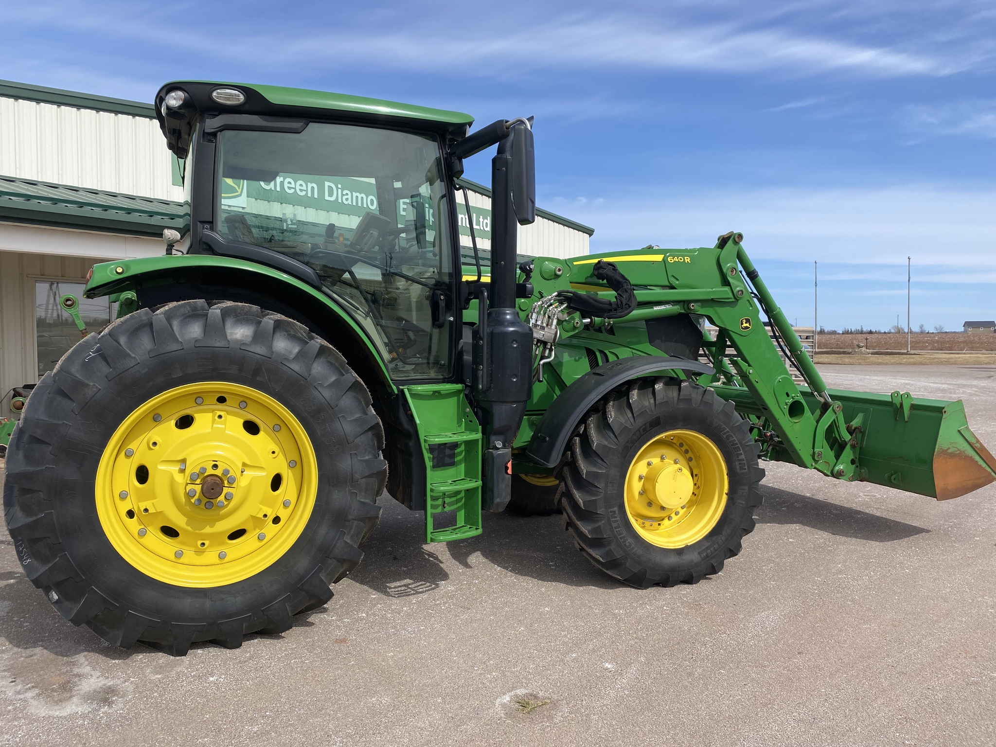 2019 John Deere 6145R Image 3