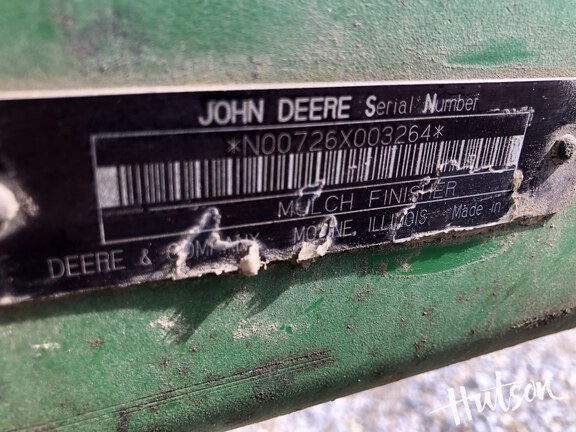 Photo of 1999 John Deere 726