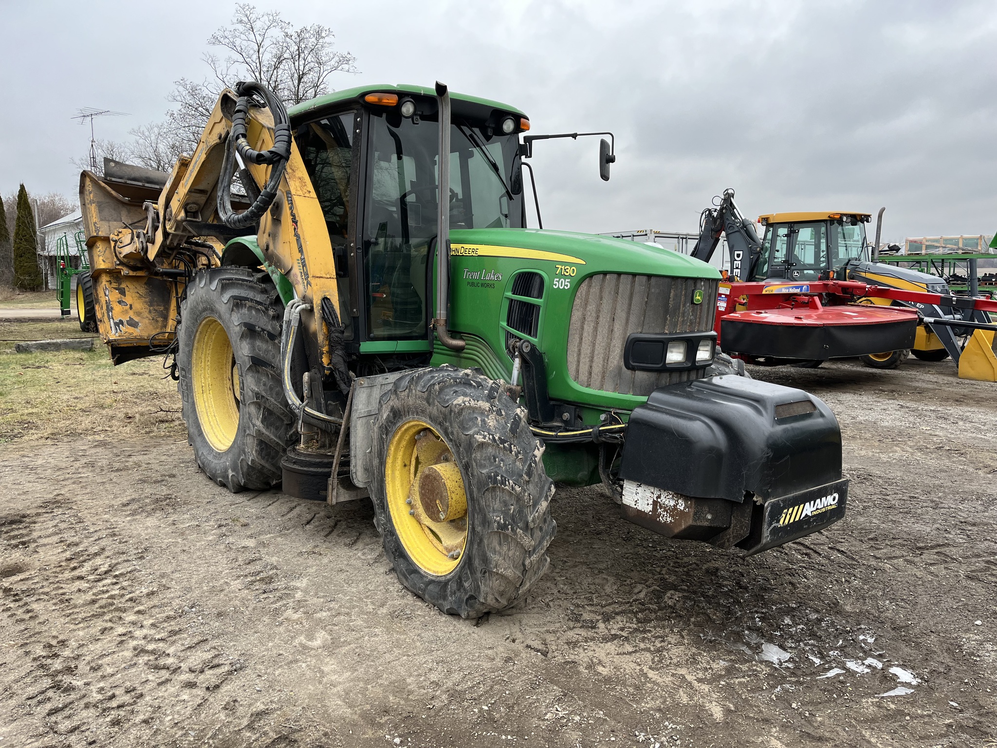 2012 John Deere 7130 Row Crop Tractors Orono, ON