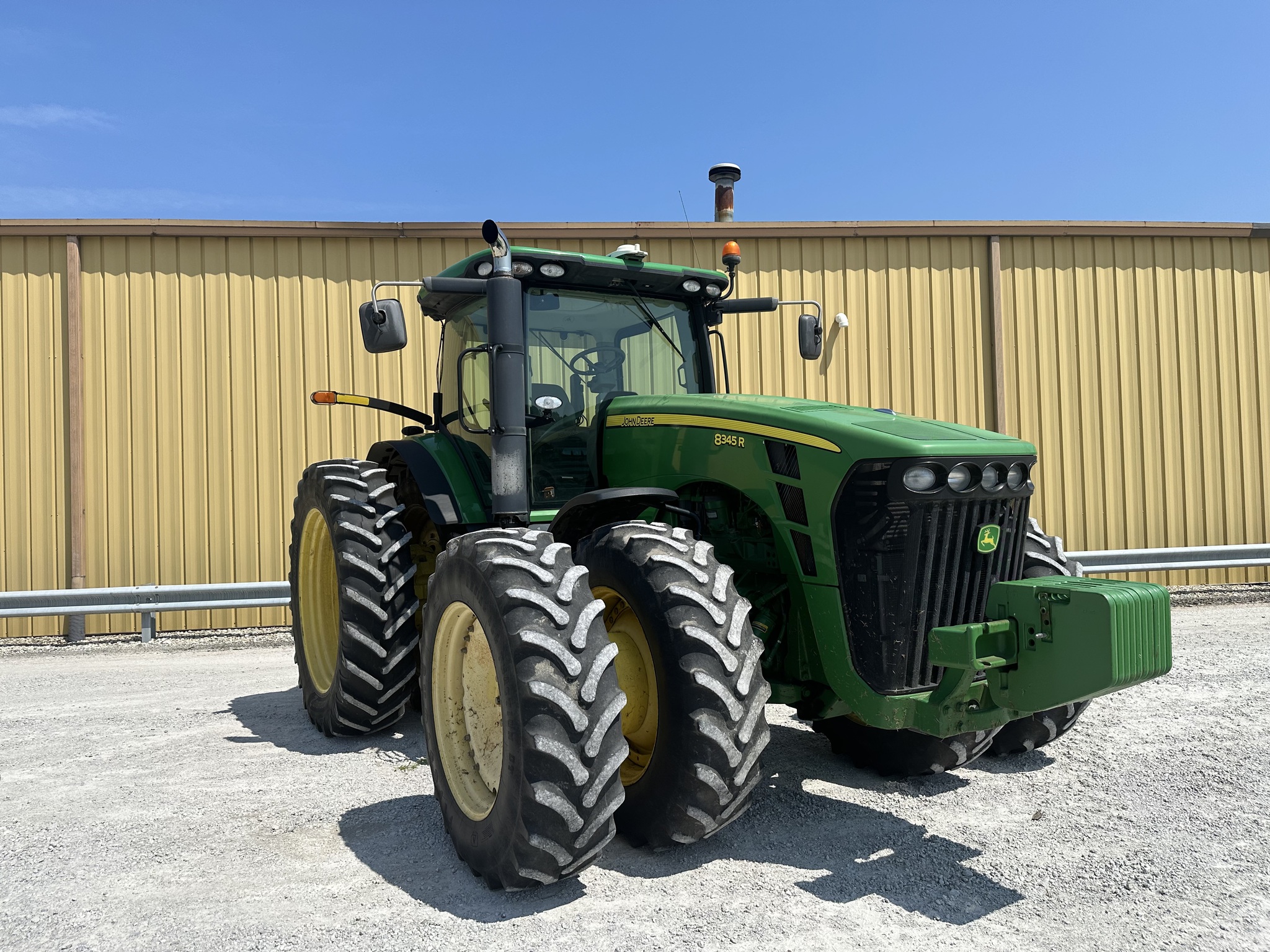 2010 John Deere 8345R Image 2