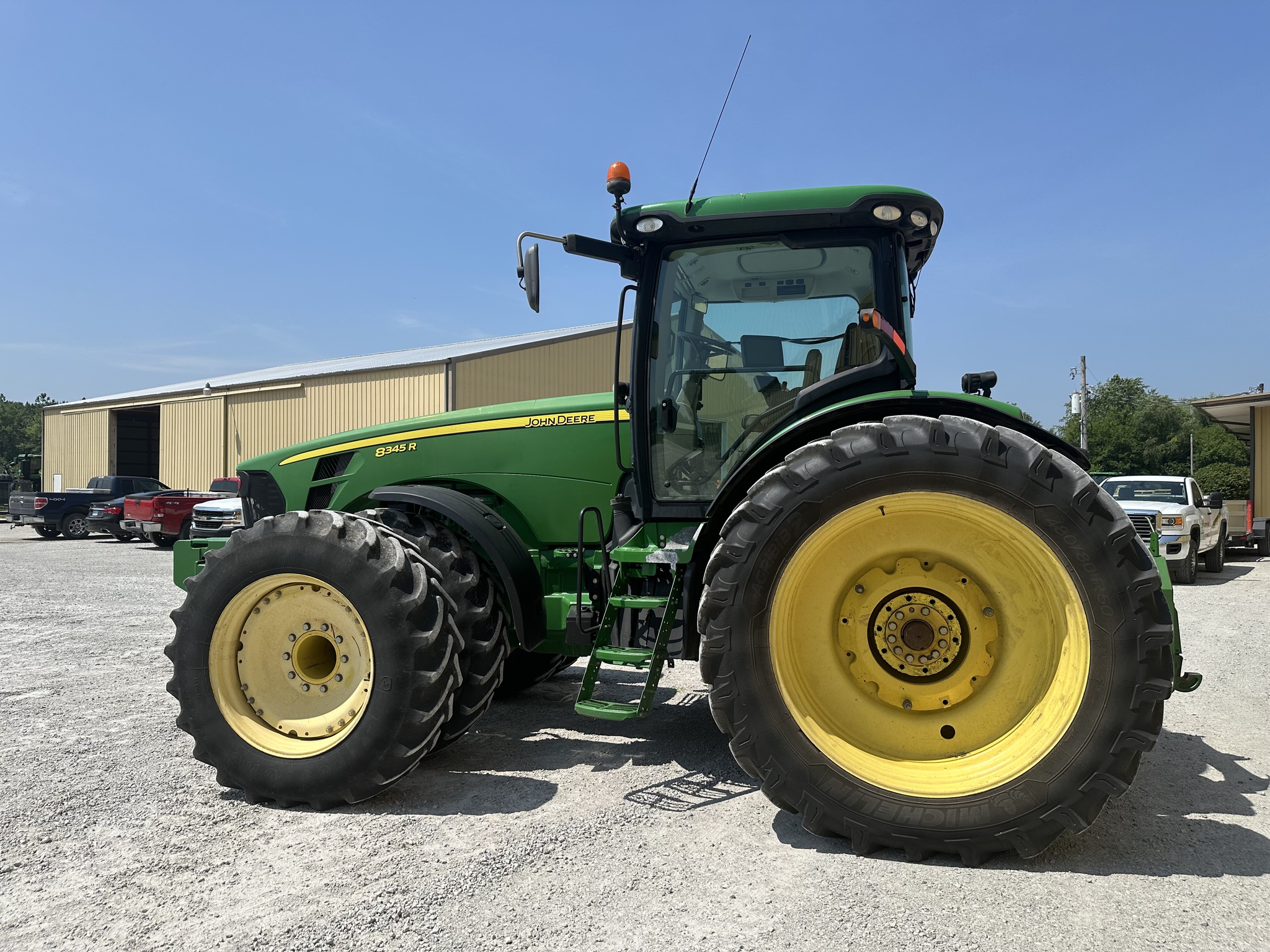 2010 John Deere 8345R Image 6