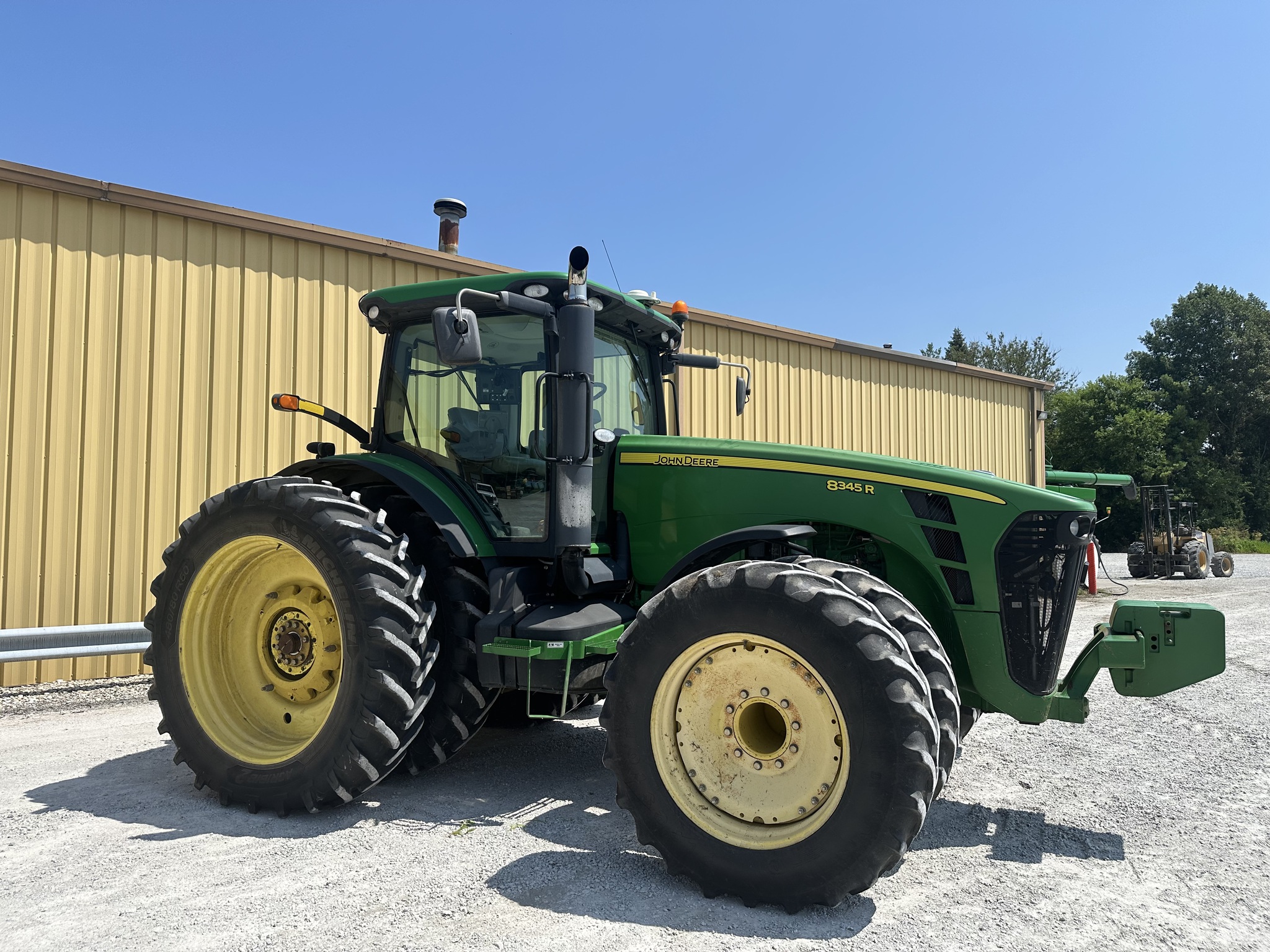 2010 John Deere 8345R Image 3