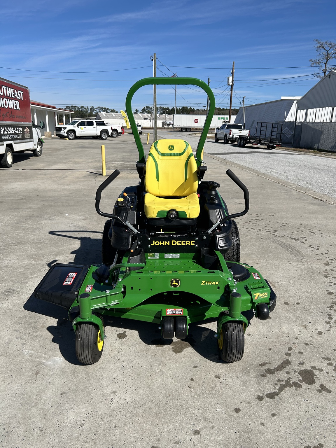 2025 John Deere Z930M Image 1