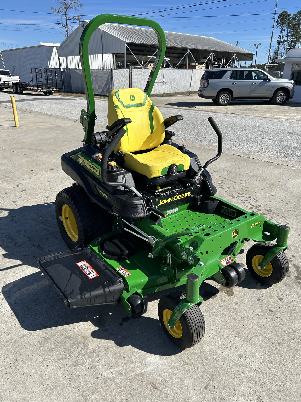 2025 John Deere Z930M Image 2