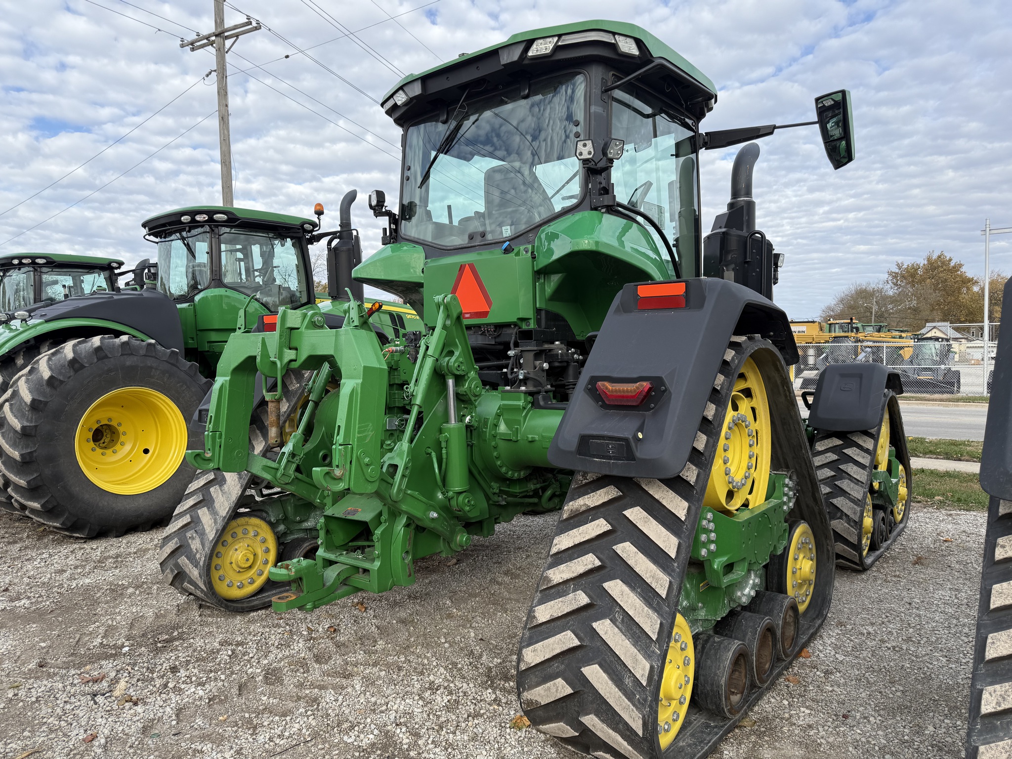  2021 John Deere 8RX 410 at Heritage Tractor in Pontiac, IL