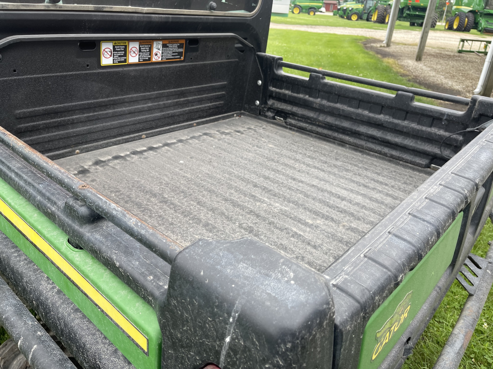  2021 John Deere XUV 835M at Heritage Tractor in Roanoke, IL