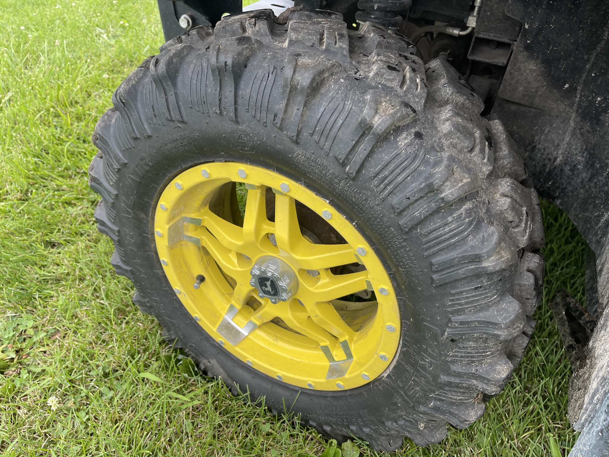  2021 John Deere XUV 835M at Heritage Tractor in Roanoke, IL