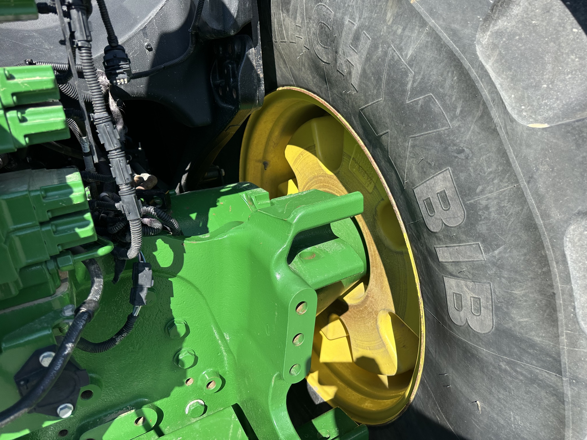 2017 John Deere 9570R Image 6