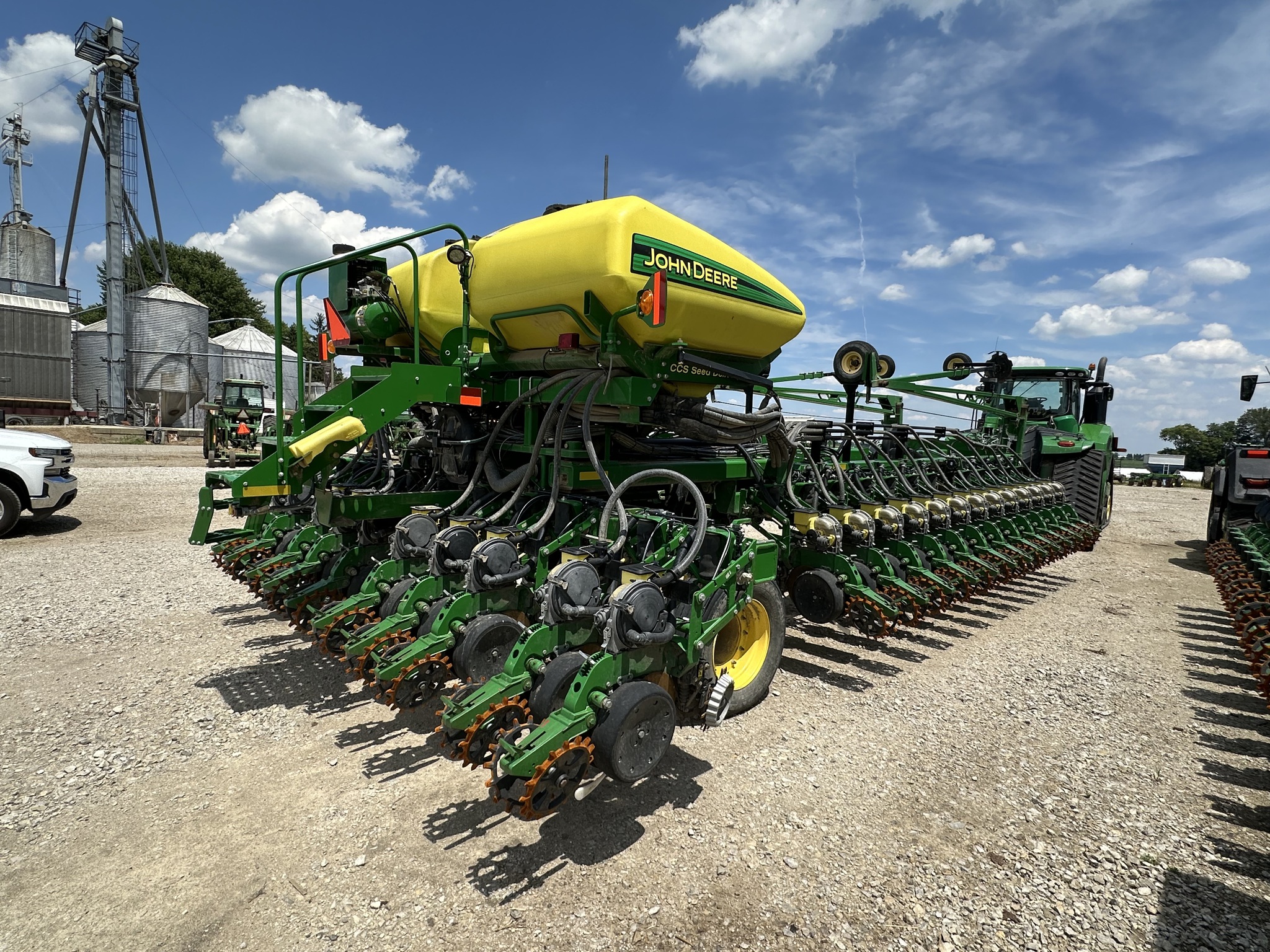 2014 John Deere DB60 Image 3