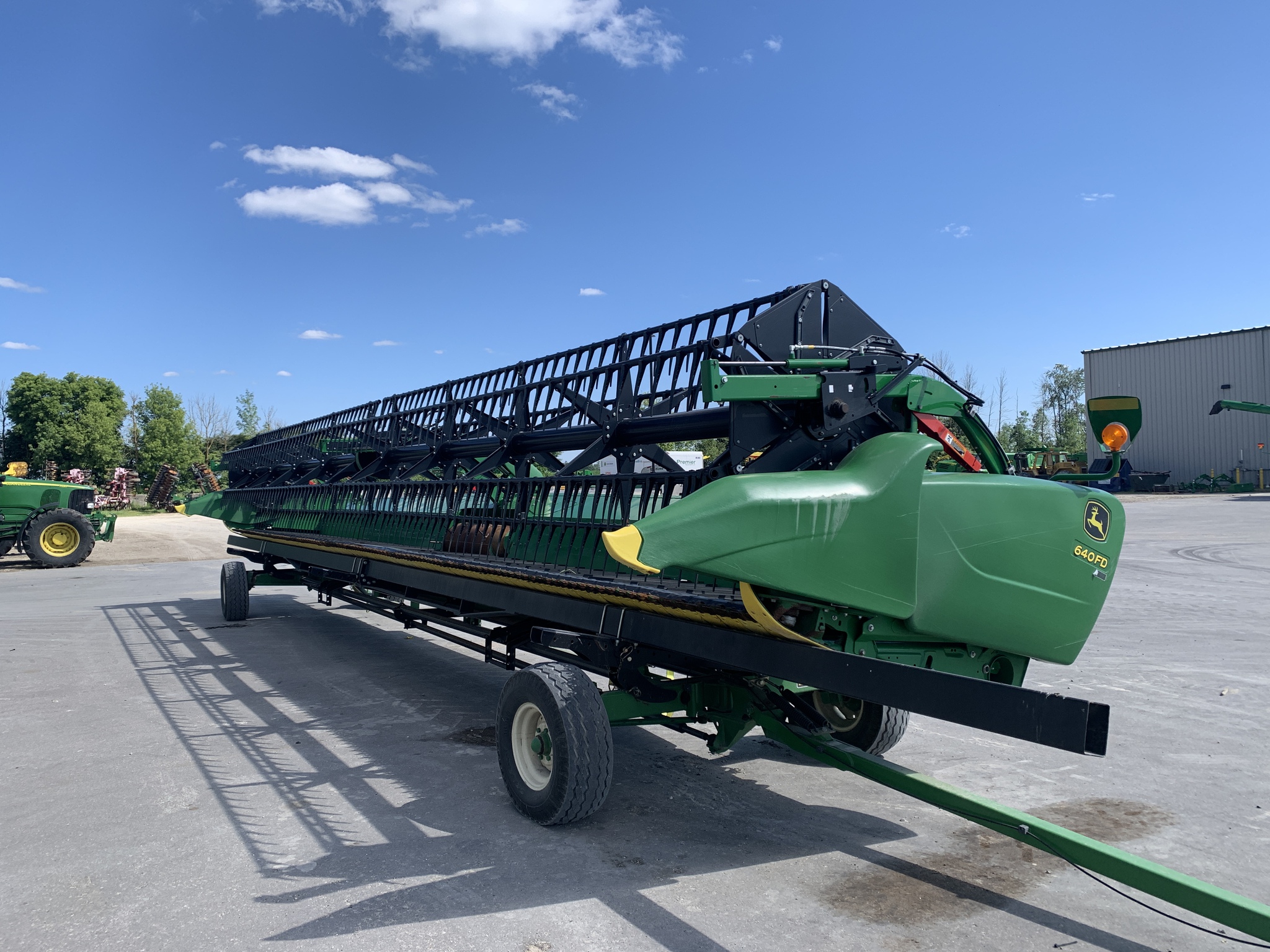 2018 John Deere 640FD Image 1