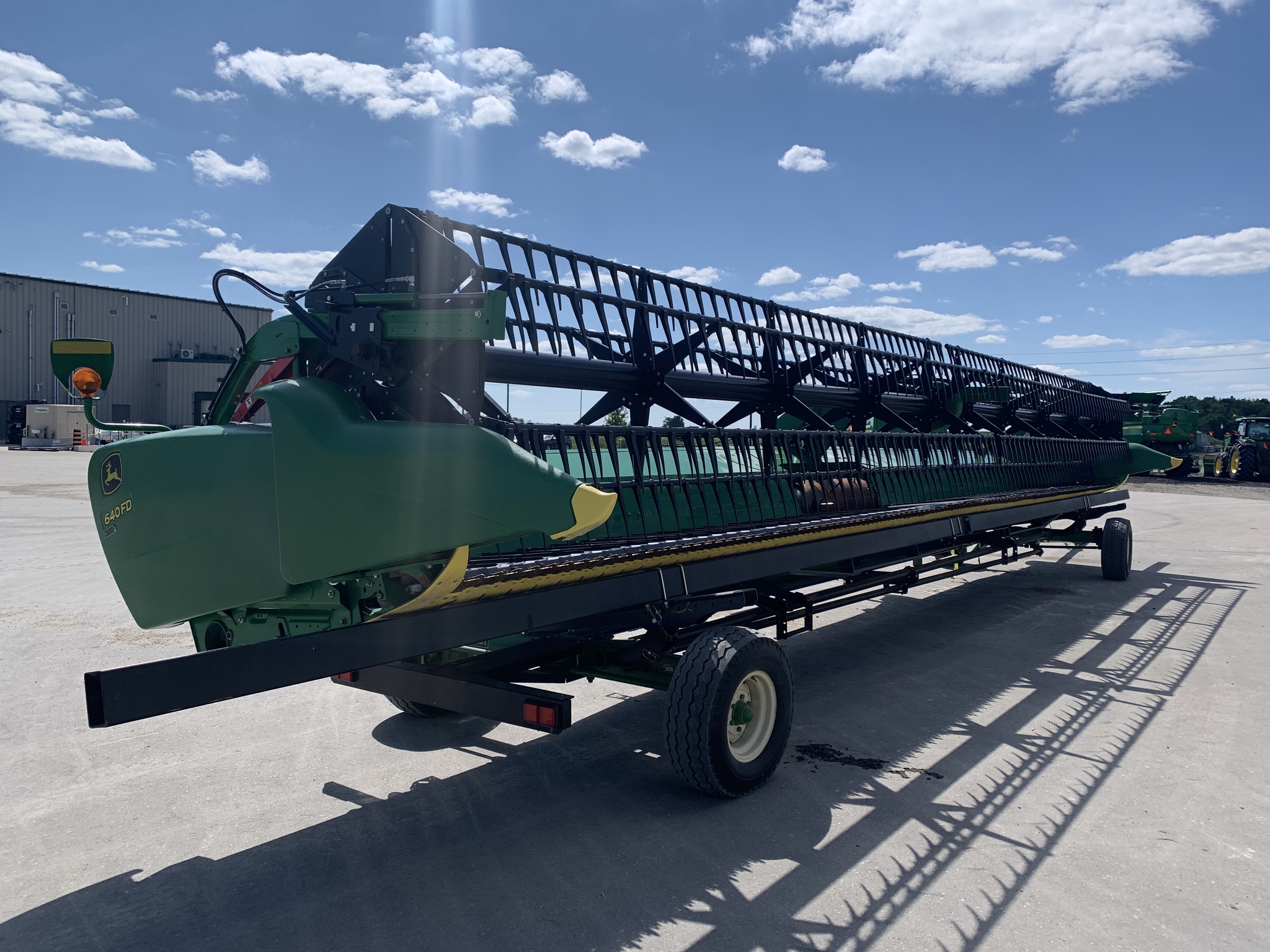 2018 John Deere 640FD Image 2