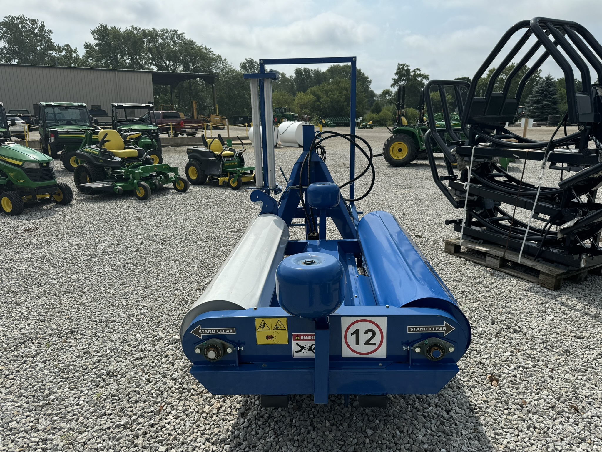 Used 2022 Econo Wrap EW-450A Bale Wrappers at Koenig Equipment in Oxford, OH - PhotoXL4