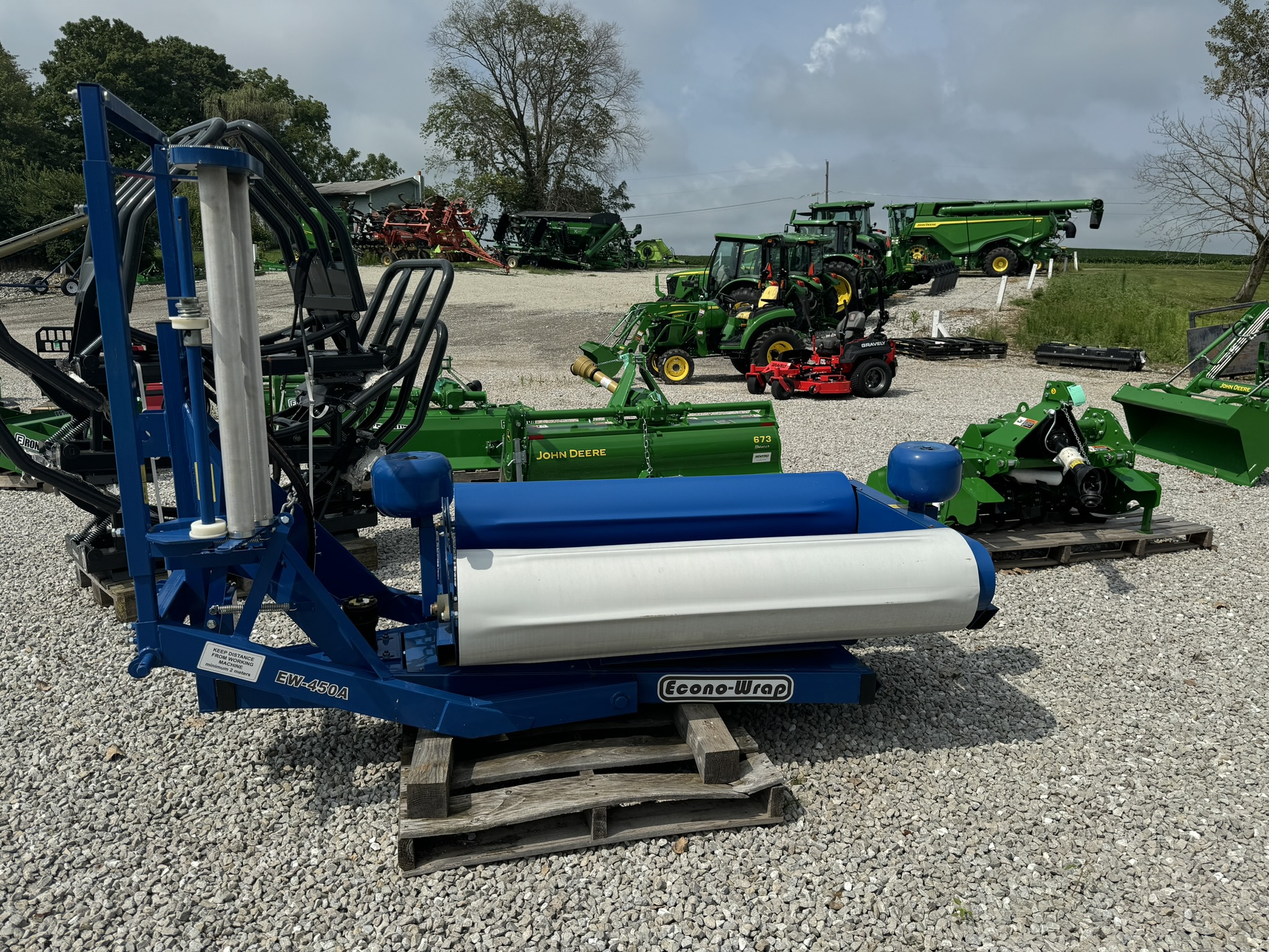 Used 2022 Econo Wrap EW-450A Bale Wrappers at Koenig Equipment in Oxford, OH - PhotoXL0