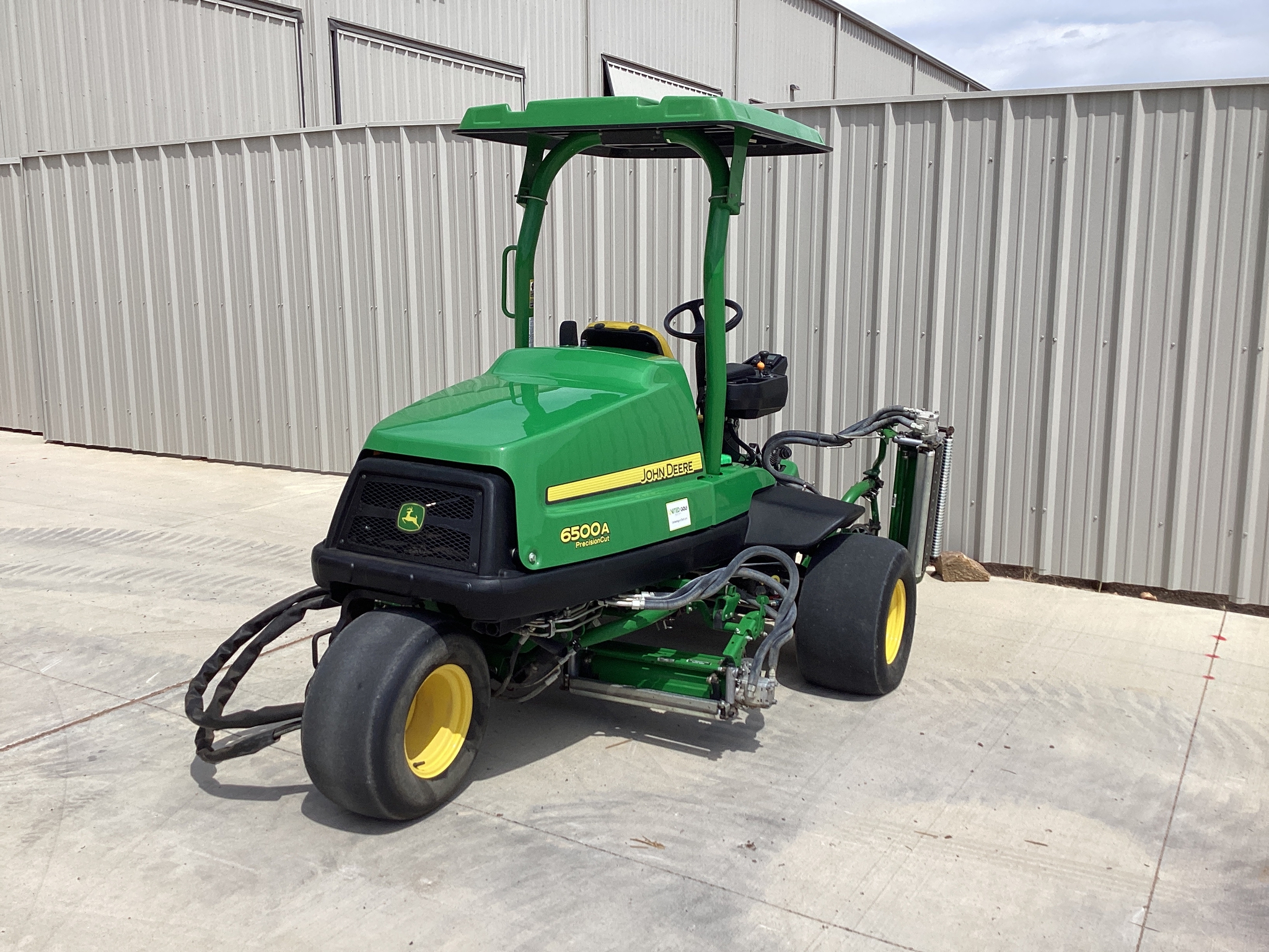 2021 John Deere 6500A Image 12