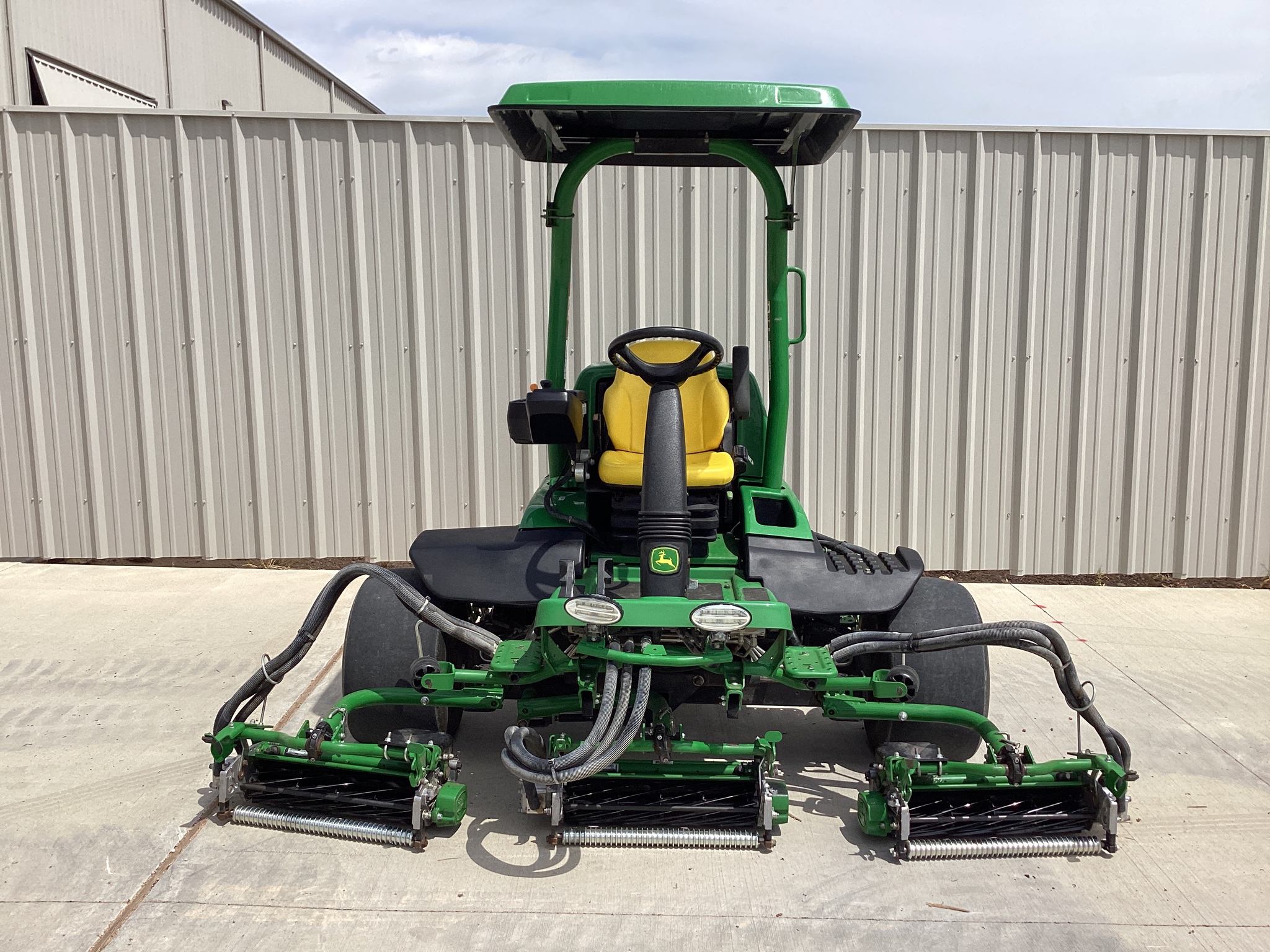 2021 John Deere 6500A Image 5