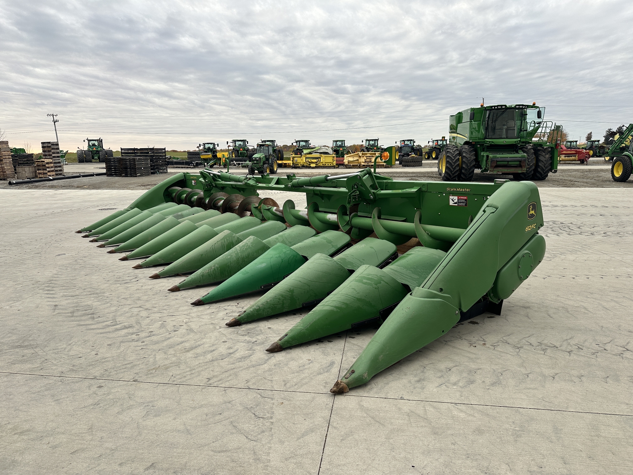 2016 John Deere 612FC StalkMaster Image 4