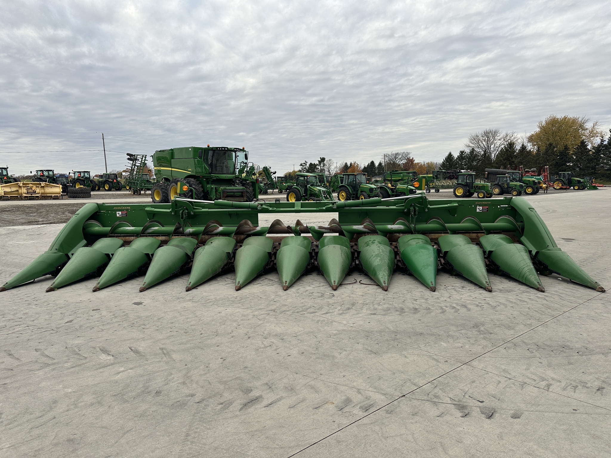 2016 John Deere 612FC StalkMaster Image 8