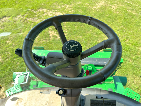 2023 John-Deere S770