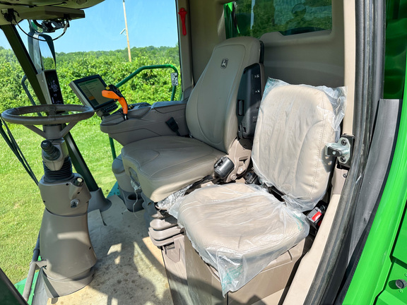 2023 John-Deere S770