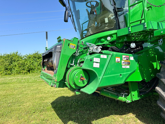 2023 John-Deere S770