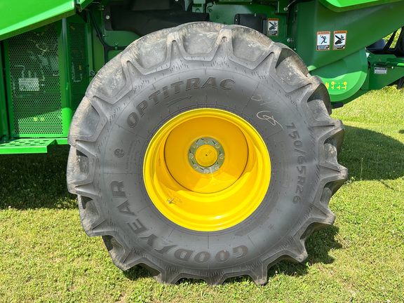 2023 John-Deere S770