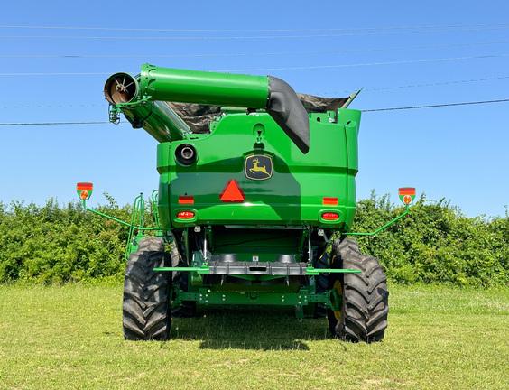 2023 John-Deere S770