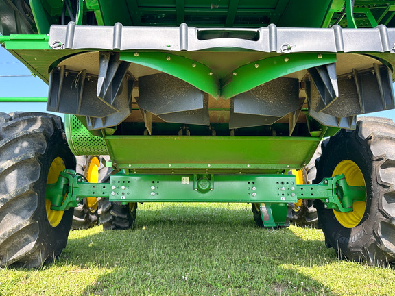 2023 John-Deere S770