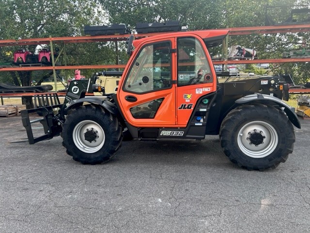 2024 JLG AG832 Image 1