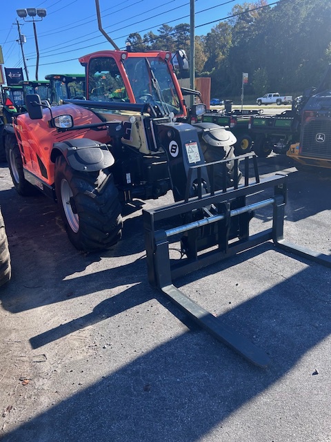 2024 JLG AG832 Image 6