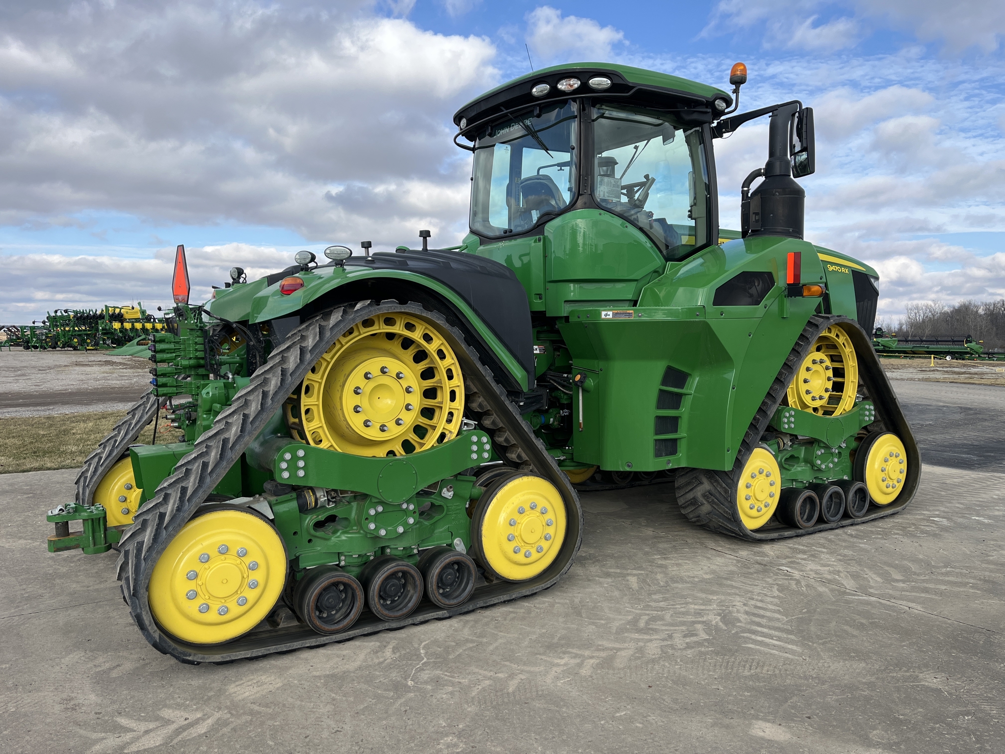 Used 2020 John Deere 9470RX Track Tractors at Koenig Equipment in Greenfield, IN - PhotoXL4