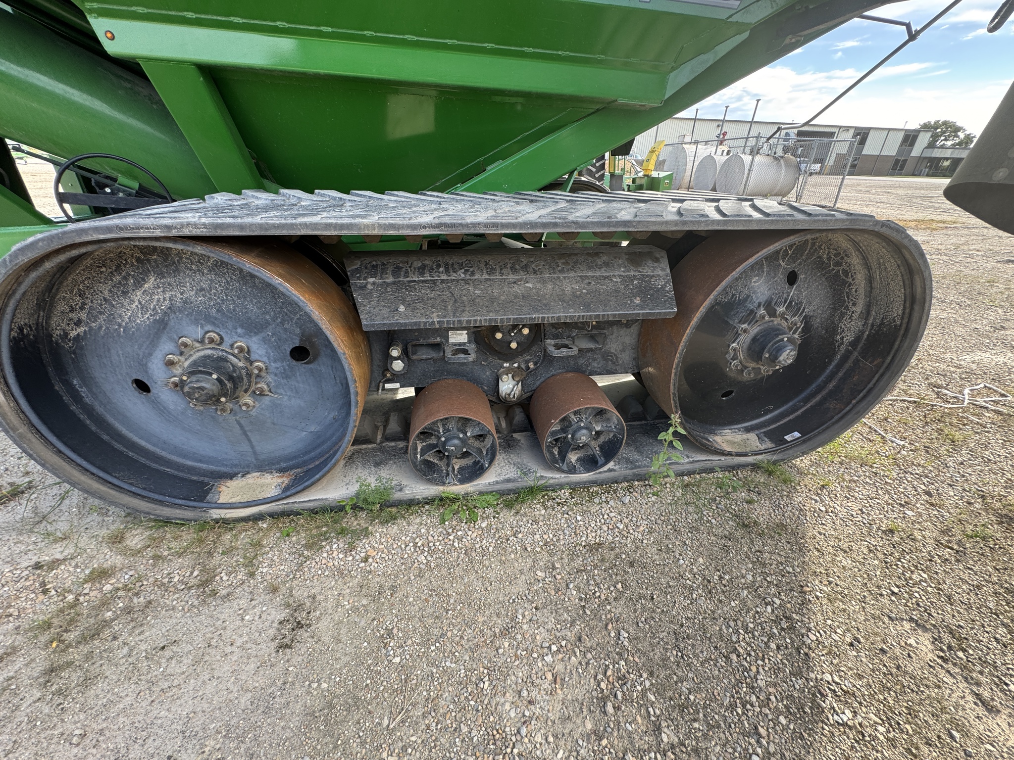  2017 Brent V1100 at Heritage Tractor in Mendota, IL