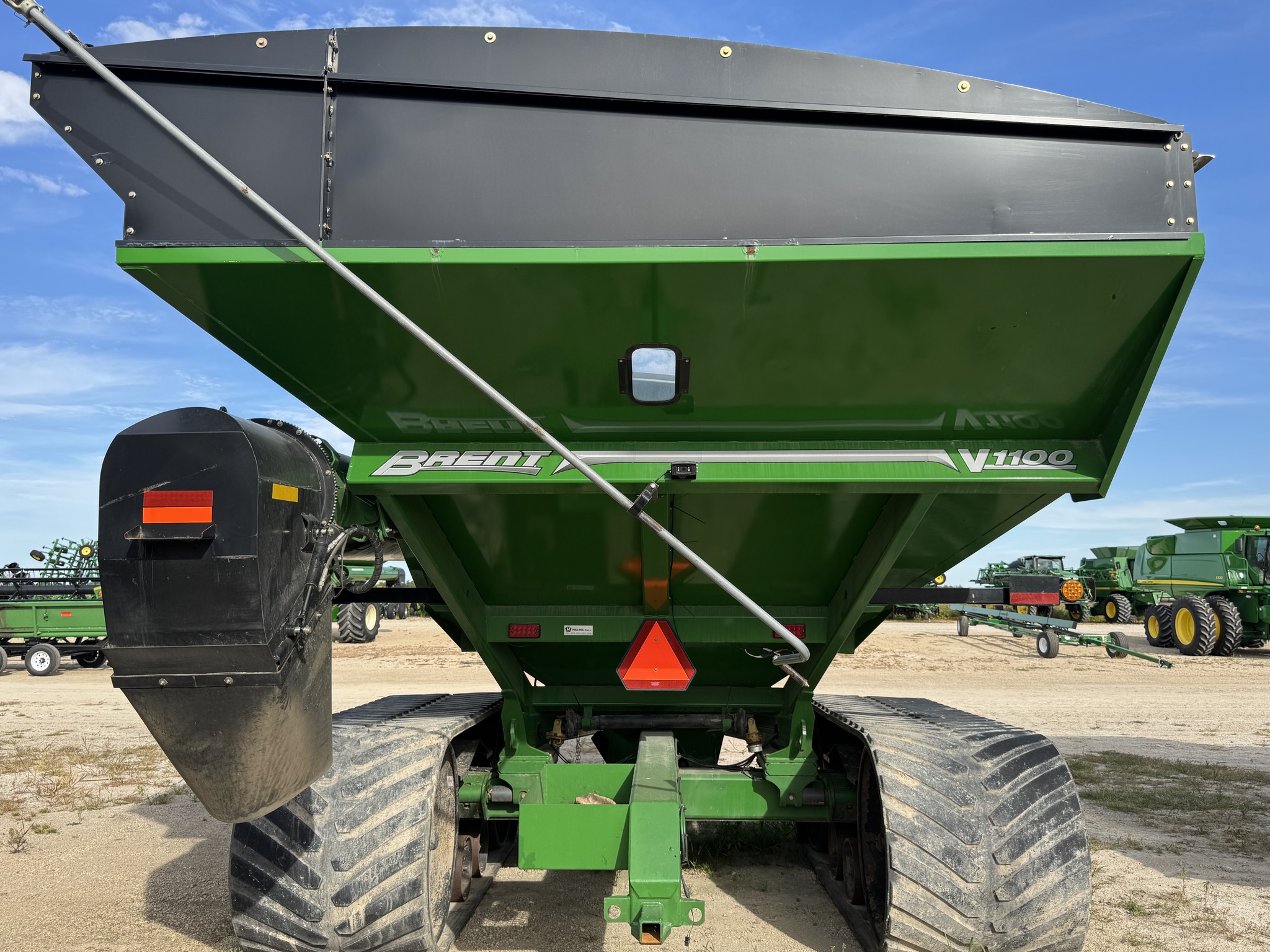  2017 Brent V1100 at Heritage Tractor in Mendota, IL