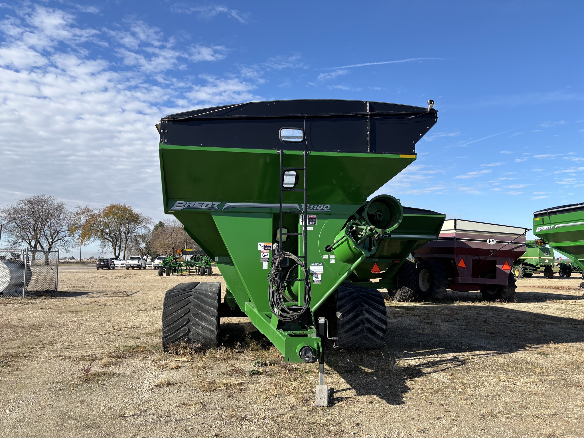  2017 Brent V1100 at Heritage Tractor in Mendota, IL