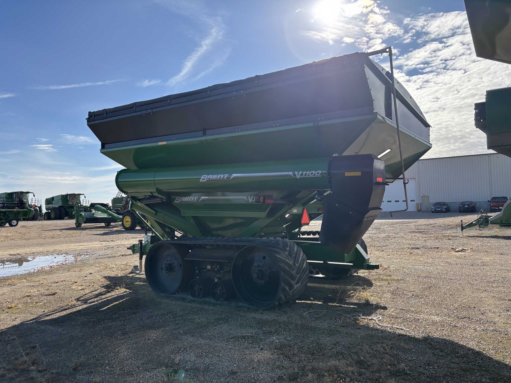  2017 Brent V1100 at Heritage Tractor in Mendota, IL