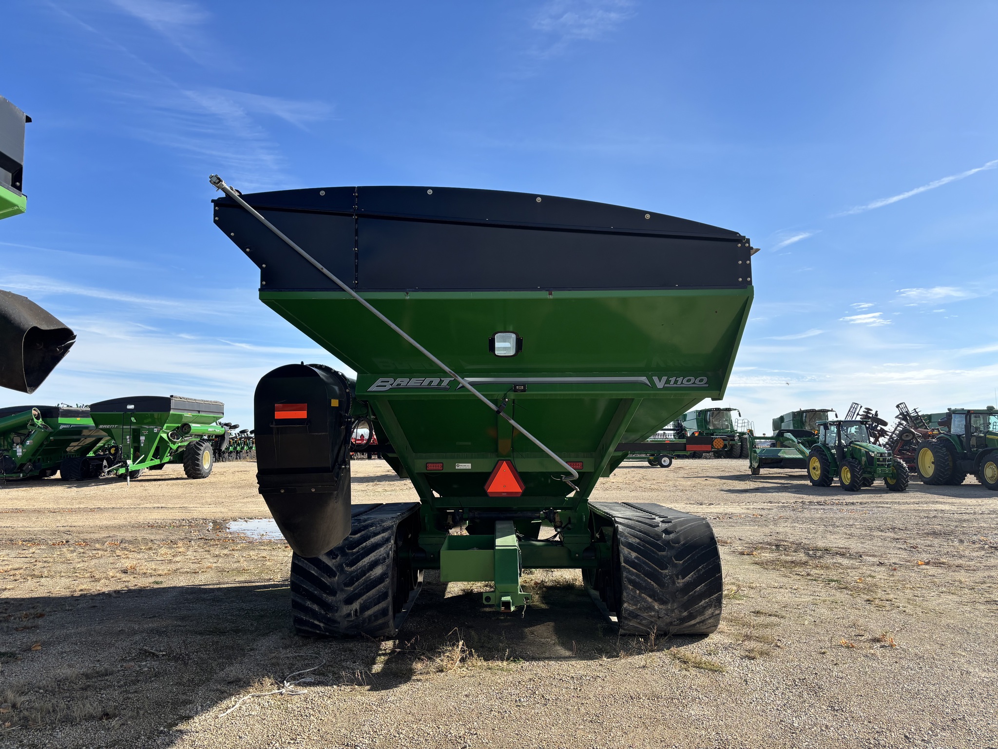  2017 Brent V1100 at Heritage Tractor in Mendota, IL