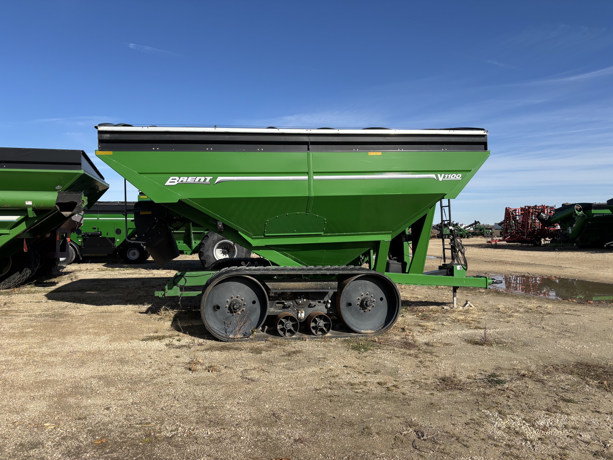  2017 Brent V1100 at Heritage Tractor in Mendota, IL