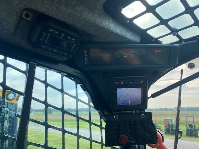 2023 John Deere 333G Image 8