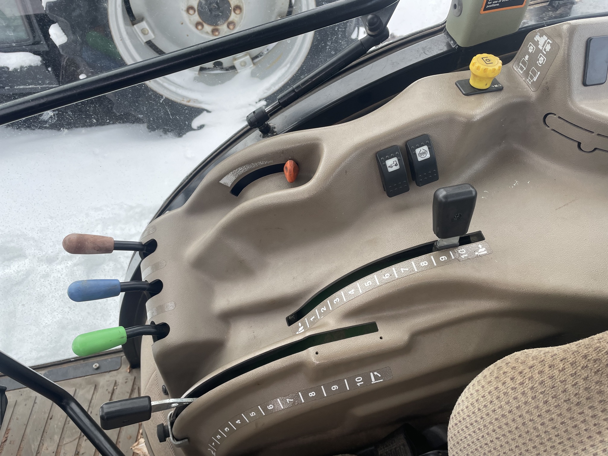 2017 John Deere 5090GN Image 11