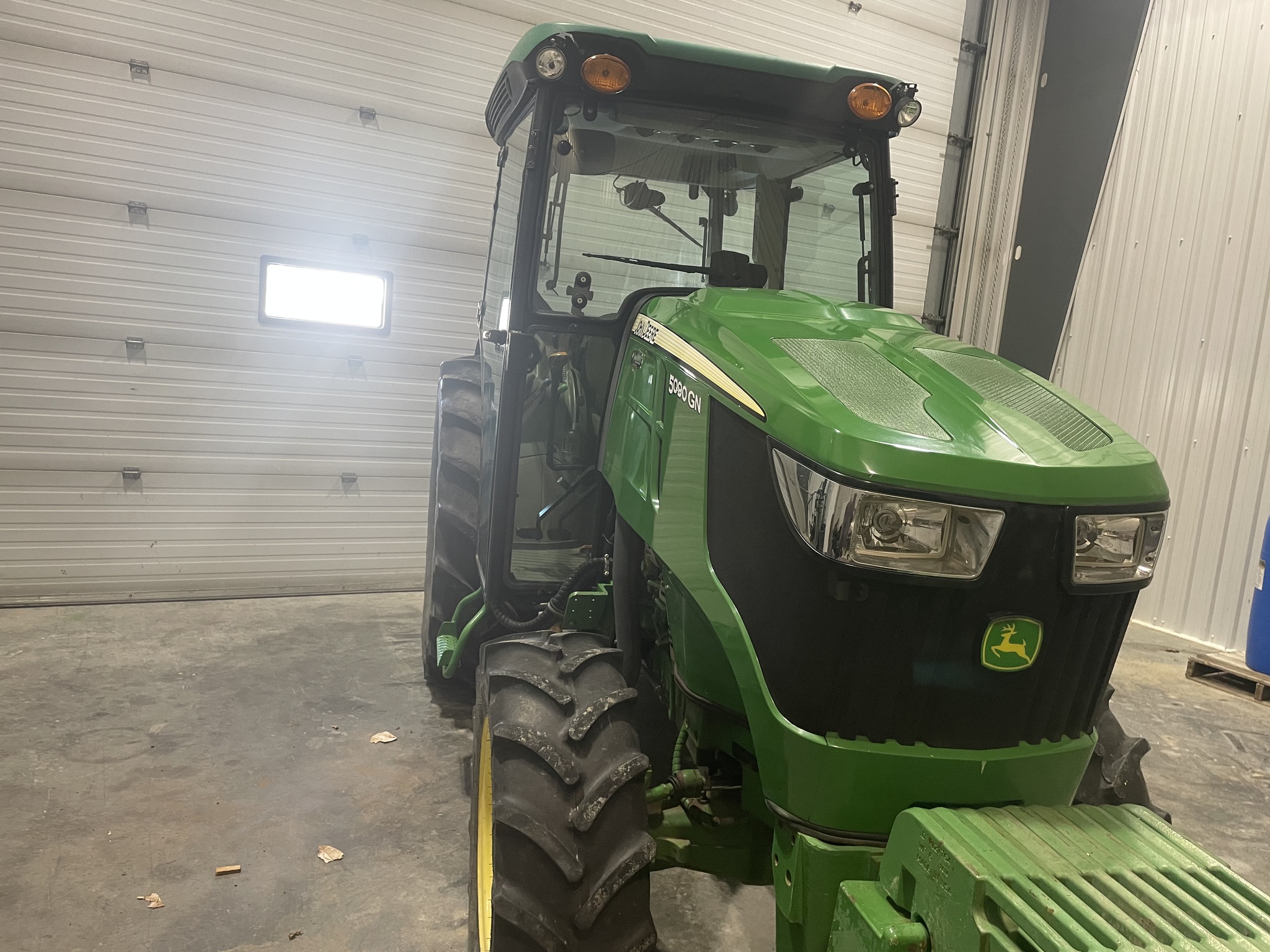 2017 John Deere 5090GN Image 7