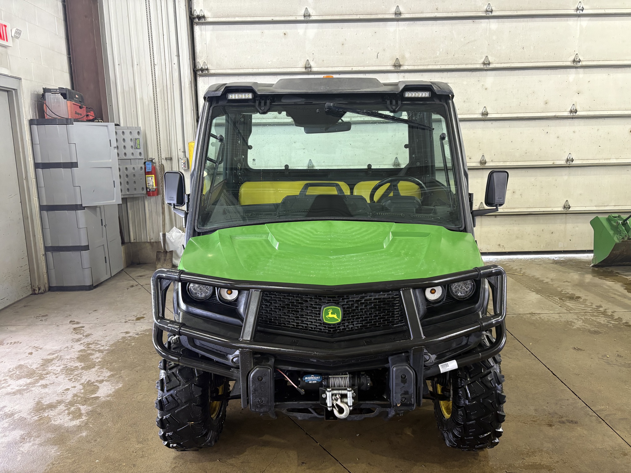 2018 John Deere XUV 865M Image 2