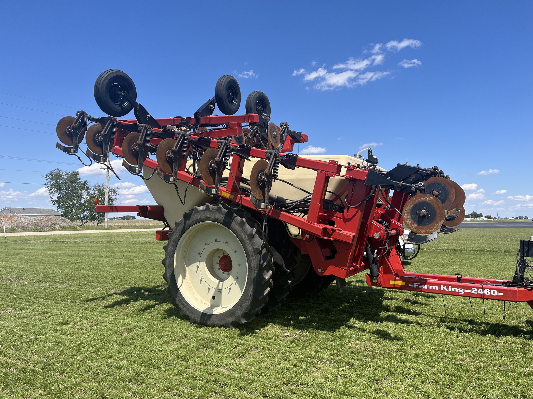  2013 Farm King 2460 at Heritage Tractor in Princeton, IL